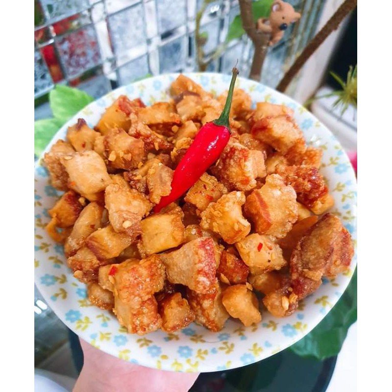 Tóp mỡ, tốp mỡ da heo cháy tỏi rim mắm tỏi ớt đồ ăn vặt