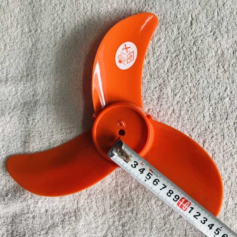 Cánh quạt B3 cam 3 lá lỗ khuyết
