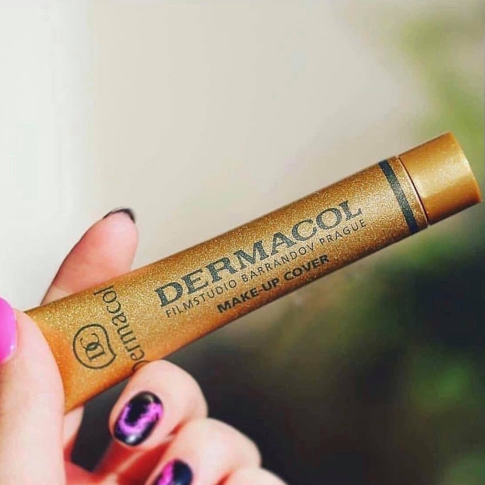 KEM NỀN DERMACOL THẦN THÁNH