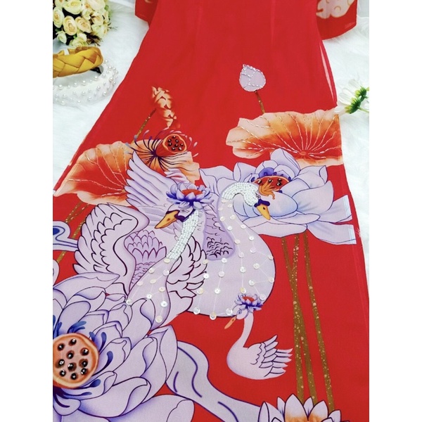 Áo dài cách tân tơ đính kết