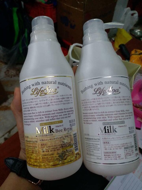 Sữa tắm trắng da Milk life Spa