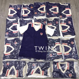 Set gile + áo thun trắng