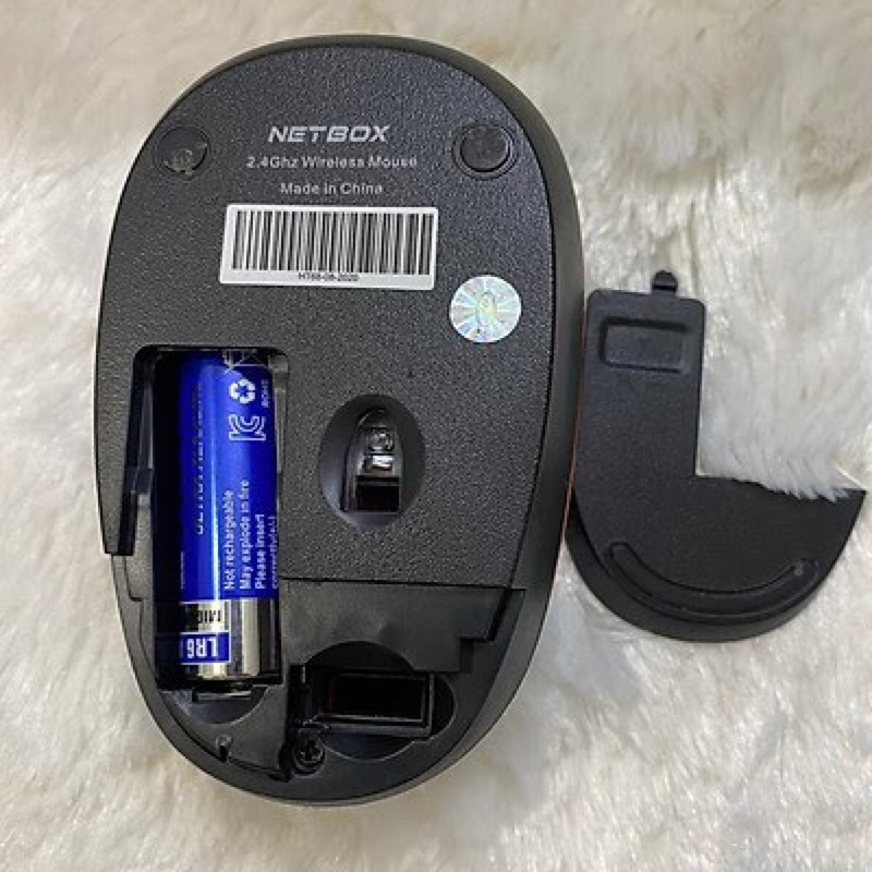 Chuột không dây kèm sẵn pin