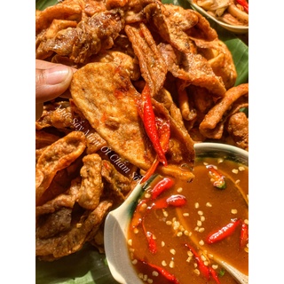 Mực sấy giòn mắm ớt kèm sốt chấm me chua cay