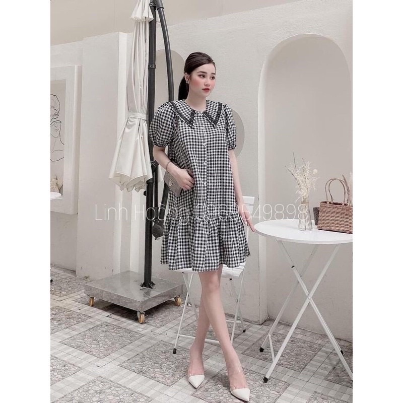 Váy kẻ phối cổ ren chân cá