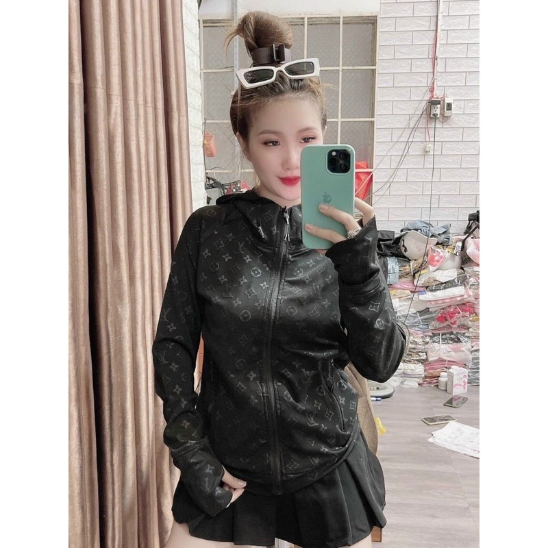 💋Áo khoác LV nam  - áo khoác chống nắng nam nữ mặc đều được | BigBuy360 - bigbuy360.vn