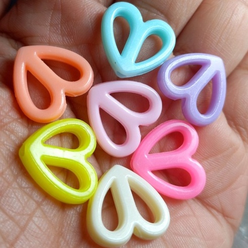 10/25/50gam hạt nhựa trái tim rỗng size18mm