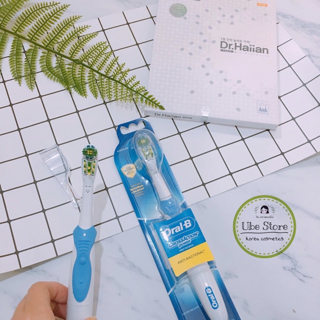 BÀN CHẢI ĐIỆN ORAL B VITALITY D12