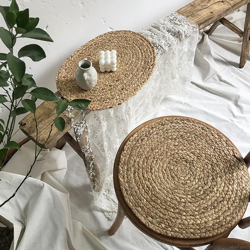 Tấm lót bàn ăn hình tròn bằng mây đan
