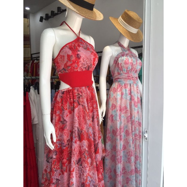 HOANGYEN - Đầm maxi tơ hoa hồng đỏ cổ yếm đi biển ít hở lưng
