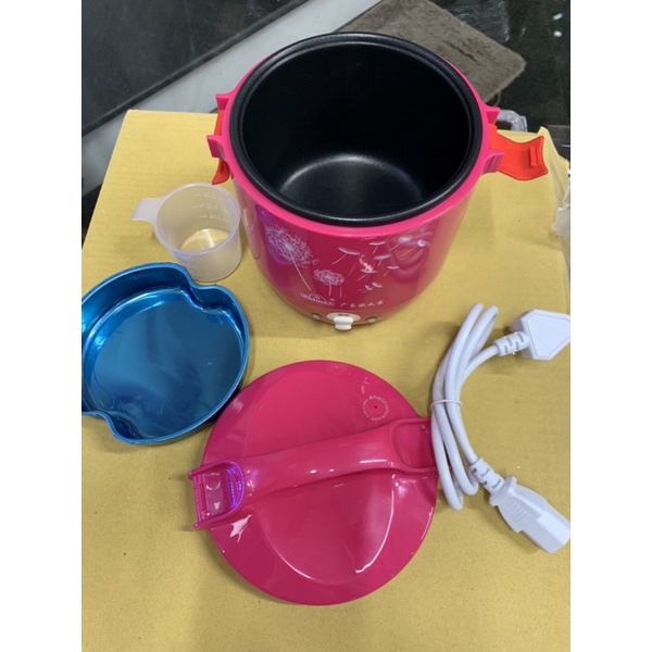 Nồi cơm điện hãng meiyun và oushiba mini siêu sịn.