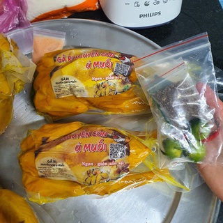 GÀ RI Ủ MUỐI HOA TIÊU NGUYÊN CON ( không đầu)