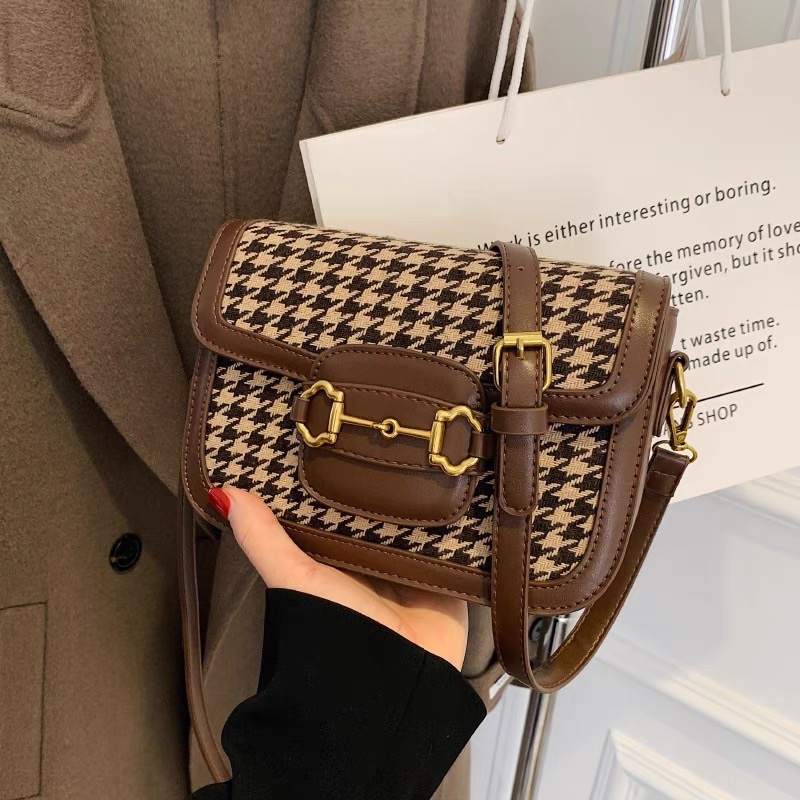 Túi Xách Nữ Hoạ Tiết Kẻ Sang Trọng