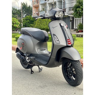 Tem Vespa Sprint đen bóng full bộ