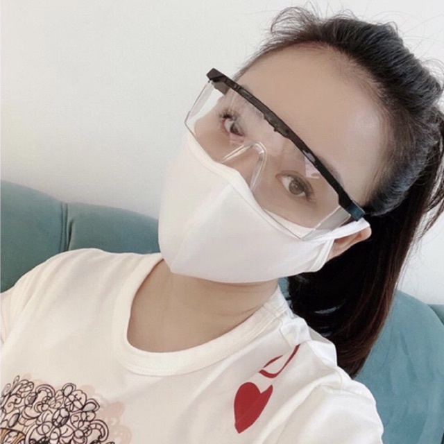 Khẩu Trang Vải 02 Lớp Kháng Khuẩn Ngăn Chặn 99% Virus + Khói Bụi Gây Hại Cho Cả Nhà… Tái Sử Dụng Được Nhiều Lần Ạk!