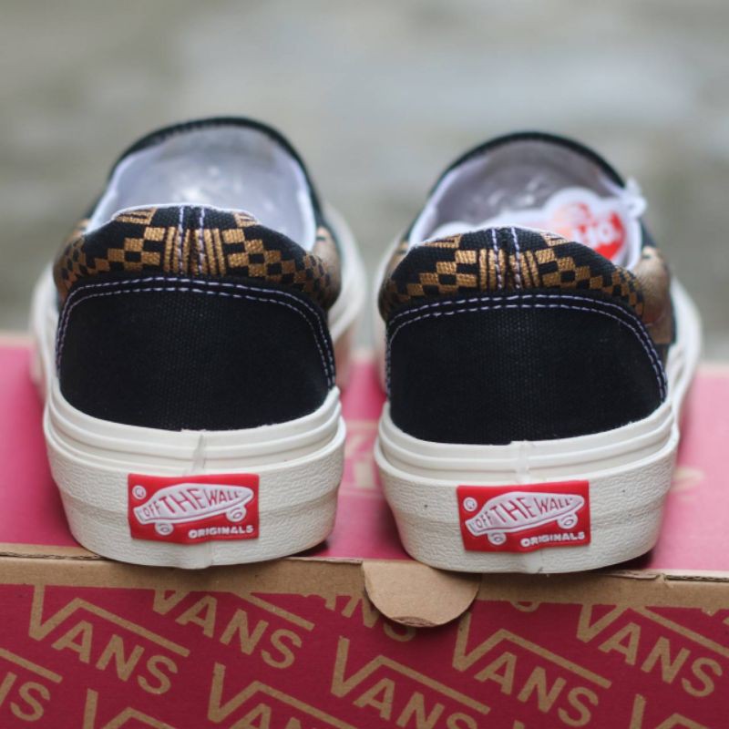 Giày Thể Thao Vans Slip One Michael February Nhập Khẩu Từ Việt Nam