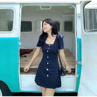 Đầm cổ vuông ❤️freeship❤️ dáng xòe tay ngắn đính nút gỗ