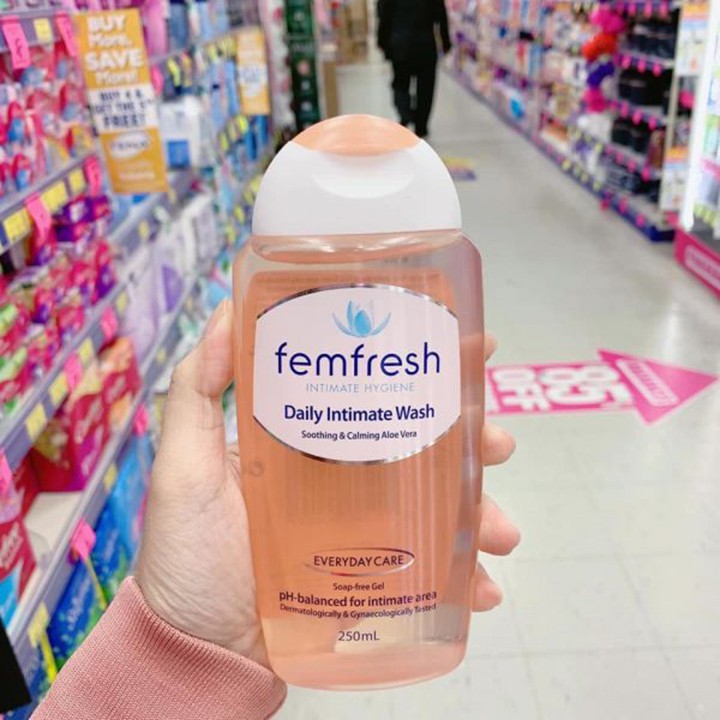 DUNG DỊCH VỆ SINH PHỤ NỮ FEMFRESH DAILY INTIMATE WASH 250ML