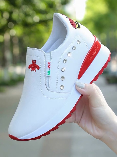 Giầy đế bằng thể thao