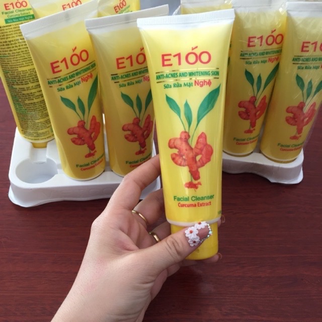 Sữa rửa mặt nghệ E100 (tuýp 100g)