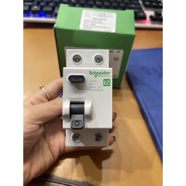 Aptomat chống giật Schneider RCCB 2P.... 30mA