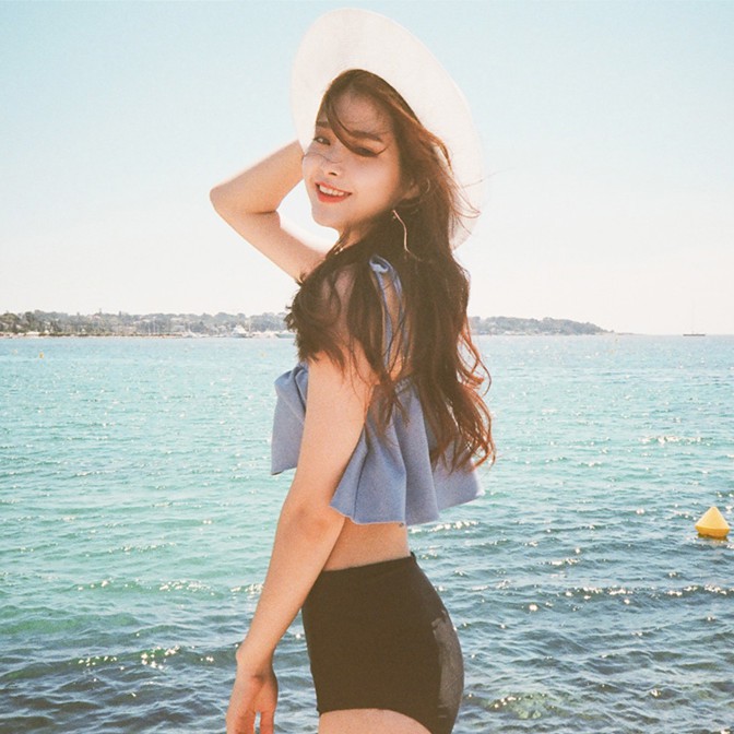 Bộ bikini đi biển cao cấp áo gợn sóng | BigBuy360 - bigbuy360.vn