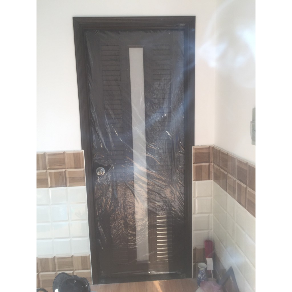 Cửa Nhựa Đài Loan - Công trình tại Thủ Đức - Lắp đặt cho nhà vệ sinh | BigBuy360 - bigbuy360.vn