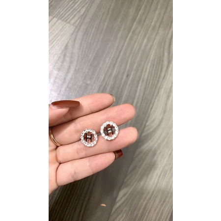 Bông tai chữ H măt tròn đính đá siêu xinh