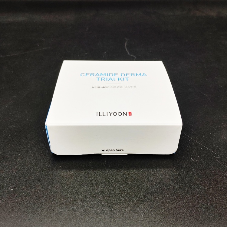 Bộ mỹ phẩm ceramide Derma