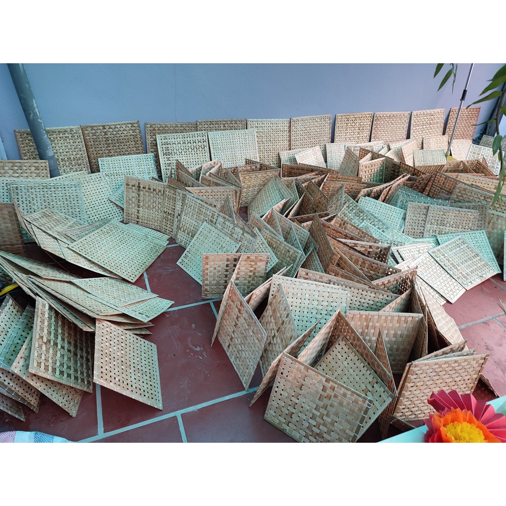 Mẹt tre vuông thưa trang trí