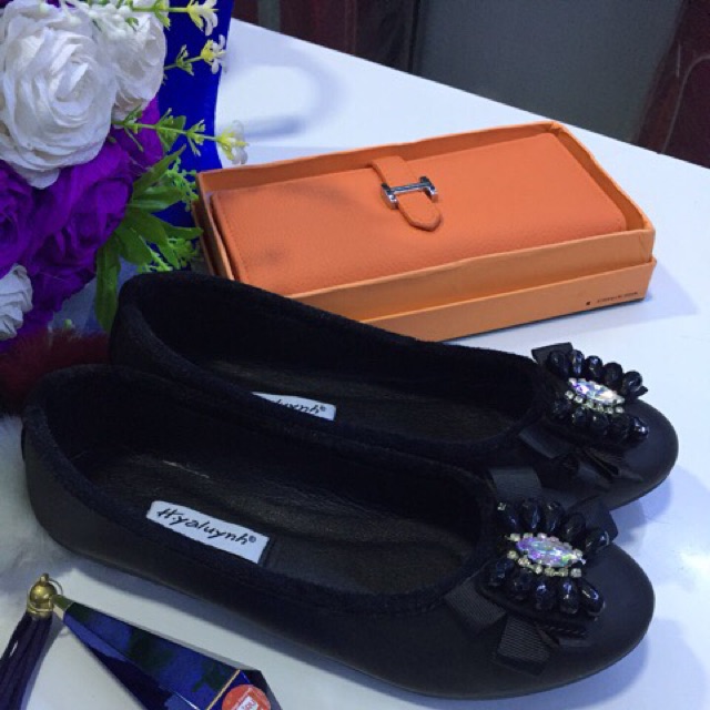 Giày búp bê đá