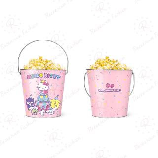 Bình nước Hello Kitty có ống hút bắt mắt