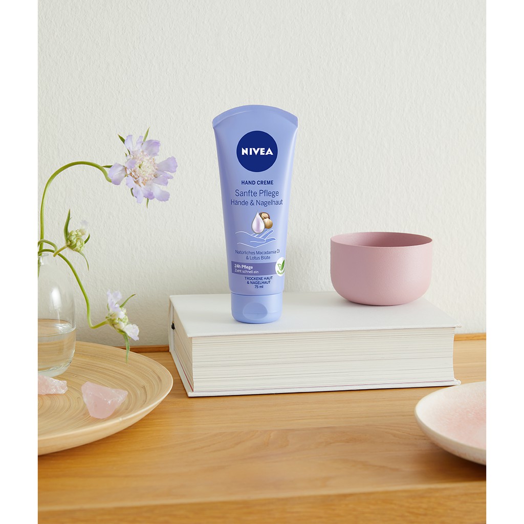 Kem dưỡng da tay chống lão hóa Nivea Q10 – Nội địa Đức