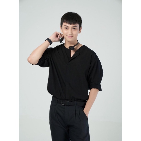 Áo Sơ Mi Cổ Tròn-Áo Sơ Mi Tay Dài Dáng Hàn Quốc Form Rộng/Unisex.Màu Đen