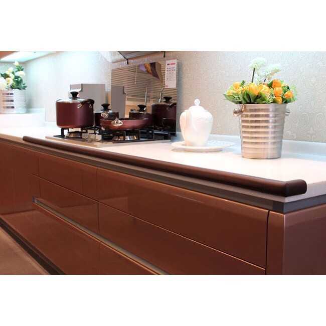 Cuộn dây xốp bọc cạnh bàn giữ an toàn cho bé