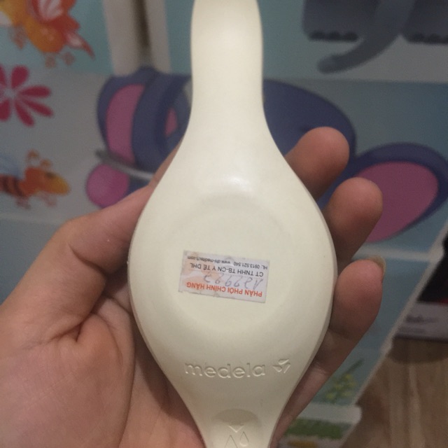 Bộ chuyển máy điện sang máy tay medela