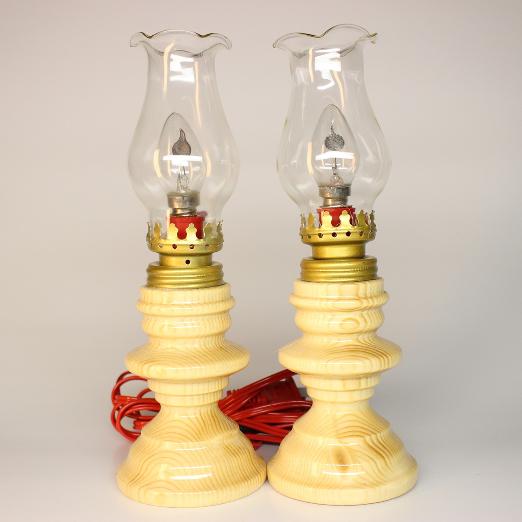2 CÂY ĐÈN GỖ NHÍ KIỂU ĐÈN DẦU (20CM) (MÀU KEM)