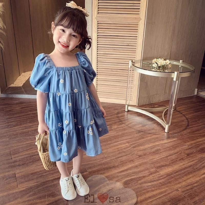 Váy xanh tay bồng tiểu thư bé gái