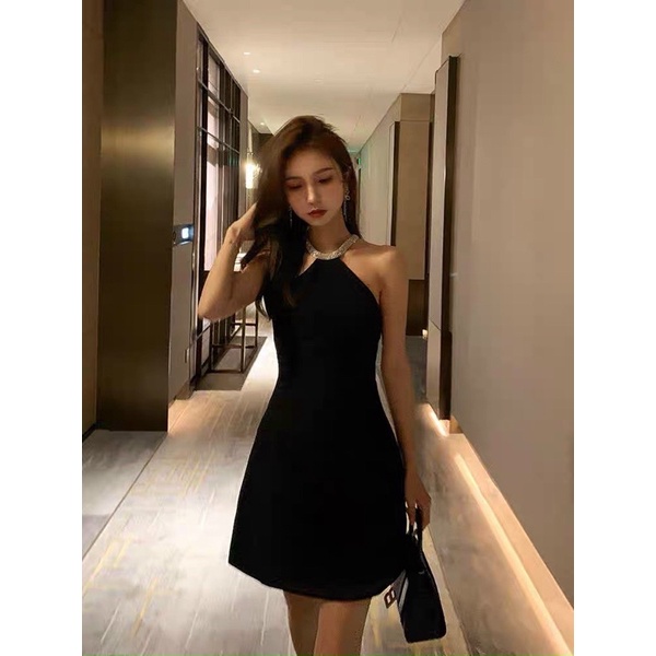 ĐẦM ĐEN CỔ YẾM VIỀN CƯỜM