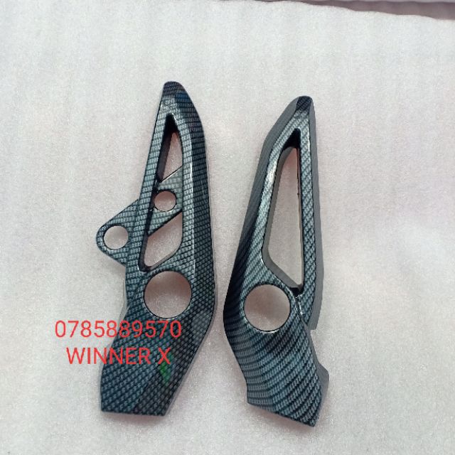 ỐP GÁC CHÂN TRƯỚC XE WINNER X
