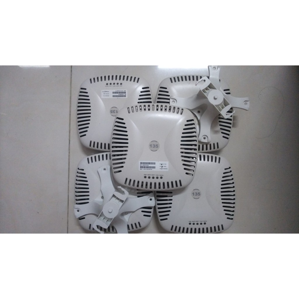 Lot 5 ARUBA 135+ ĐẾ -802.11a/b/g/n