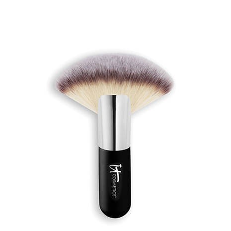 Cọ đánh bronzer IT Heavenly Luxe Mega Fan Brush #9