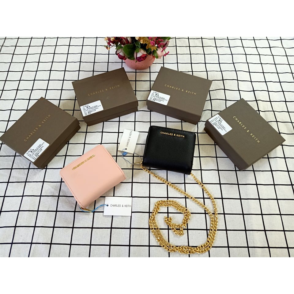 Ví da gấp kèm dây xích full box