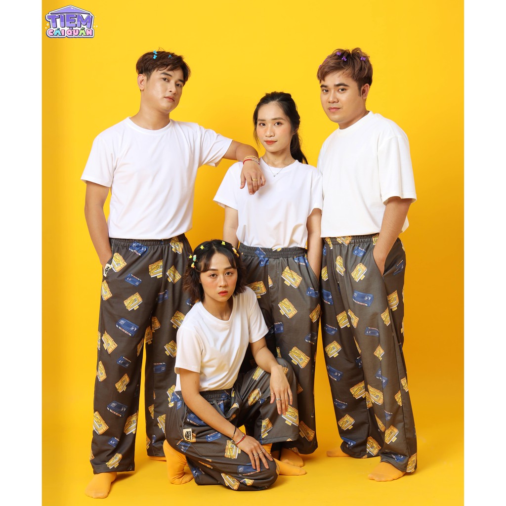 Quần hoạ tiết ĐỒ QUAY BĂNG TUỔI THƠ by Tiệm cái quần | BigBuy360 - bigbuy360.vn