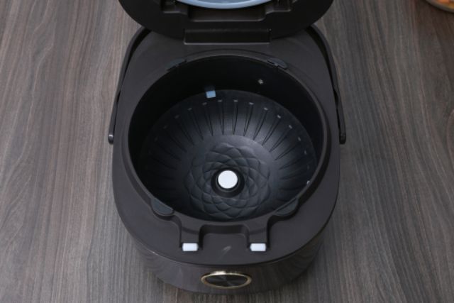 Nồi cơm điện cao tần Kangaroo 1.8 lít KG599N MỚI 100% chính hãng bh 12 tháng