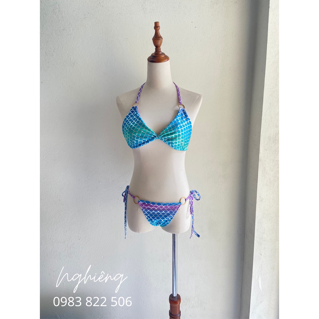 Set bikini 2 mảnh hoa nhí Mai Phương Bùi kèm khăn choàng xinh xắn