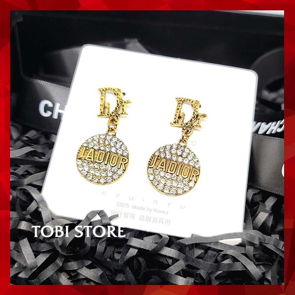 Bông tai nữ thương hiệu D thả chữ mạ vàng đính đá lấp lánh TB465