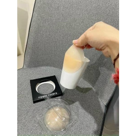 Miếng dán ngực silicon tự thân sinh nhiệt không keo an toàn cho da,dán ti siêu dính bảo vệ nhũ hoa