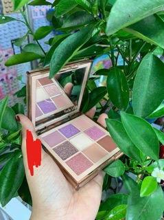 Bảng mắt 9 ô Huda Nude Medium hot hit