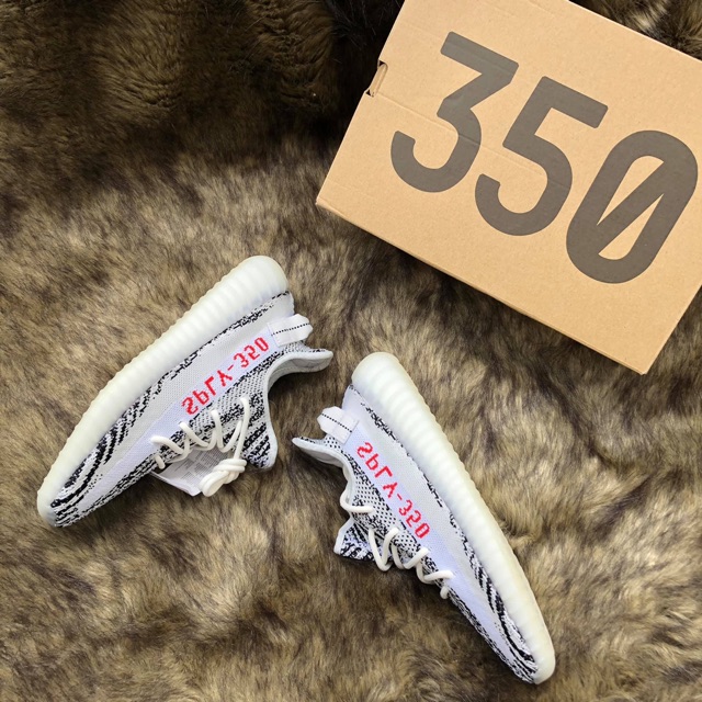 Yeezy Boost 350 (Zebra)